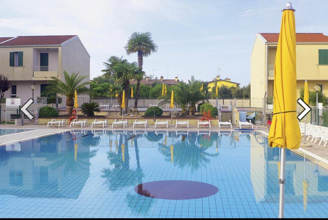 Apartment Caorle De Lux Swimming Pool, Parking, Garden Bagian luar foto